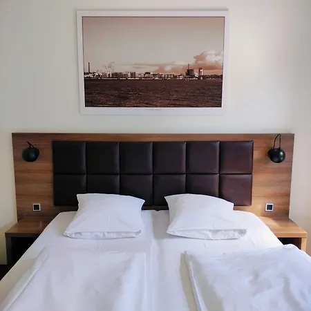 Dancenter Jomfru Ane Hotel 3*