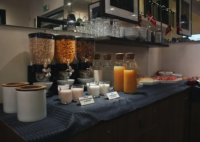 Dancenter Jomfru Ane Hotel