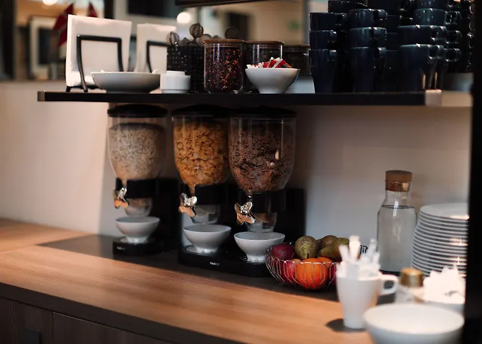 Dancenter Jomfru Ane 4*