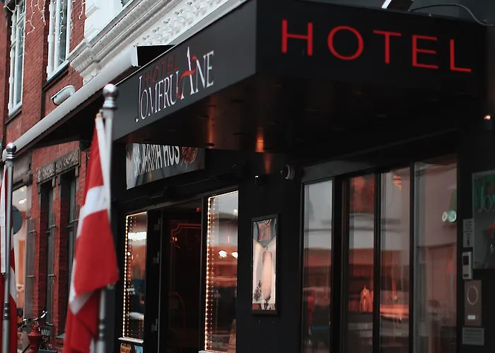 Dancenter Jomfru Ane Hotel