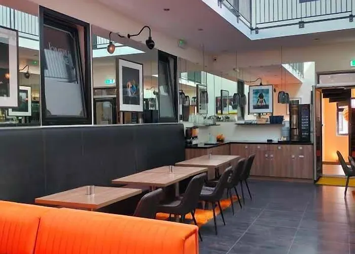 Dancenter Jomfru Ane 4*