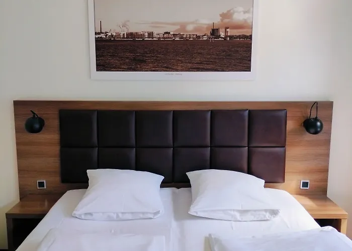 Dancenter Jomfru Ane Hotel 4*