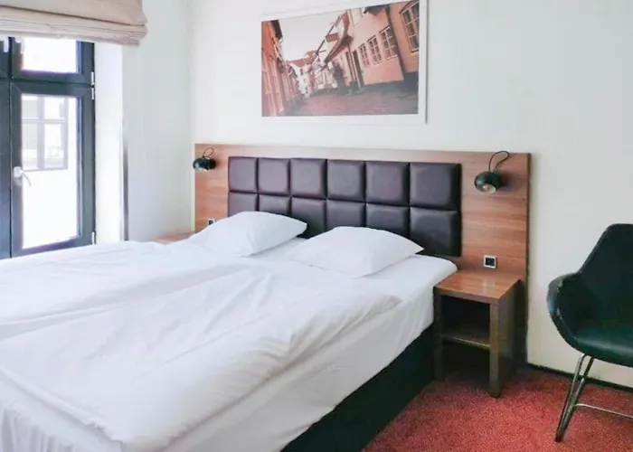 Hotel Dancenter Jomfru Ane 4*